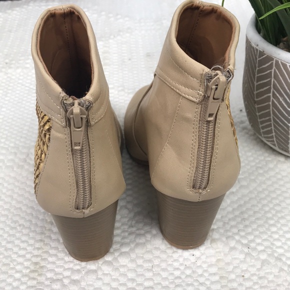 Qupid Booties - Picture 4 of 8